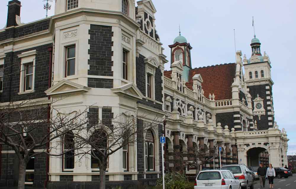 186 - Nueva Zelanda - Dunedin, estacion del ferrocarril